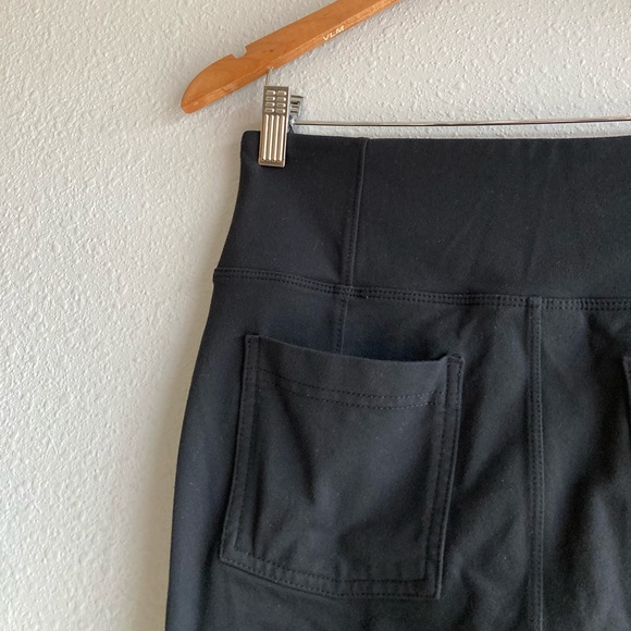 Athleta Metro Athletic High Waisted Athleisure Errands Pocket Leggings - Picture 11 of 15